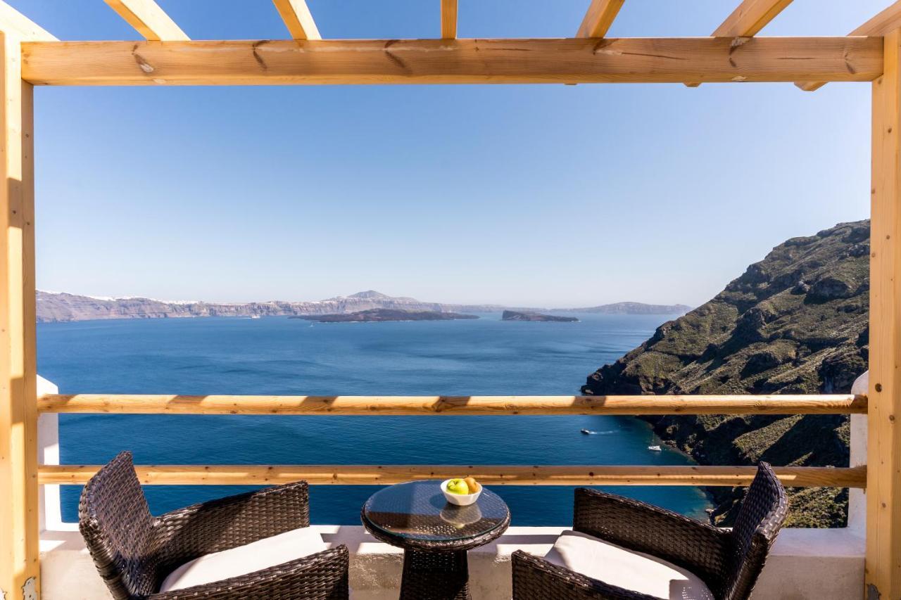 Evanthia Best View Thirassia Island Hotel Bagian luar foto